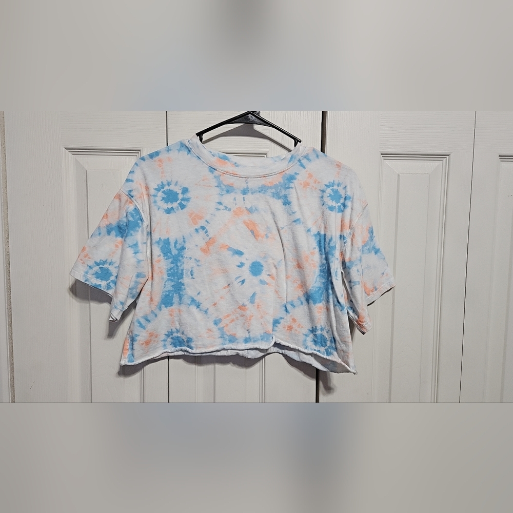 Cropped tie dye tee shirt